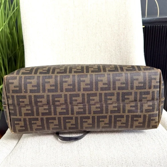 Authentic FENDI Zucca tote bag - Picture 11 of 16